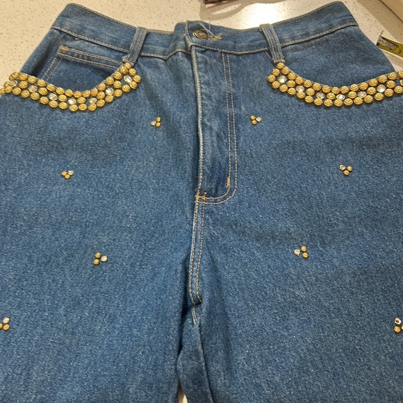 Cache Embellished Vintage High Waisted Zara Chanel - Picture 4 of 14